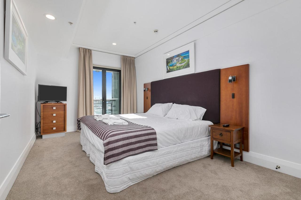 Stunning & Spacious Haven On The Waterfront! 奥克兰 外观 照片