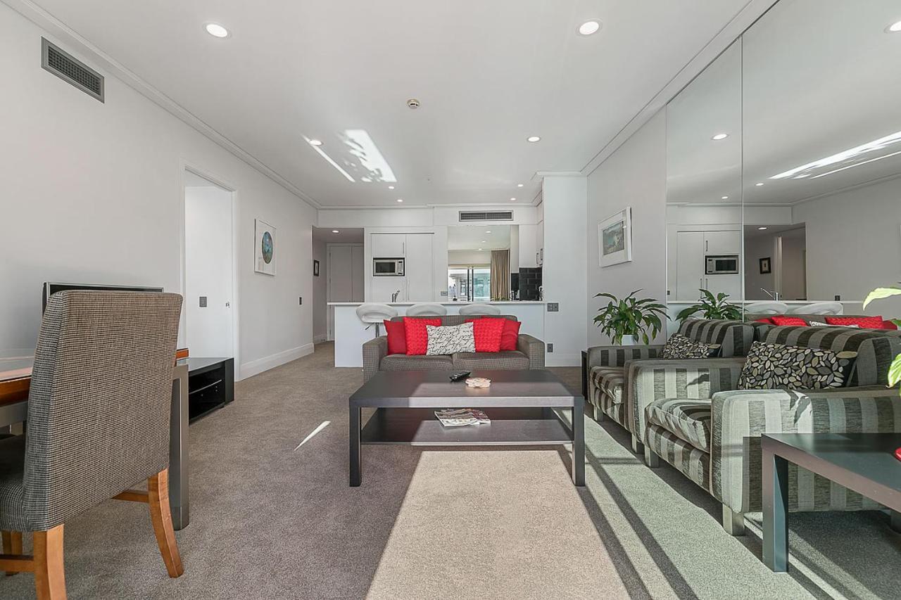Stunning & Spacious Haven On The Waterfront! 奥克兰 外观 照片